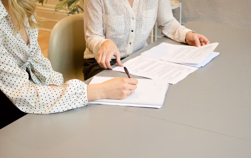 drafting a legal agreement